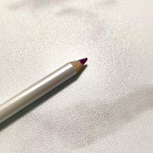 Load image into Gallery viewer, Cosmetic Pencils - Premium lip liner from CeQuince Beauty - Just $7! Shop now at CeQuince Beauty