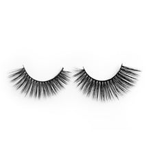 Load image into Gallery viewer, Naturalista - Premium lashes from CeQuince Beauty - Just $7! Shop now at CeQuince Beauty
